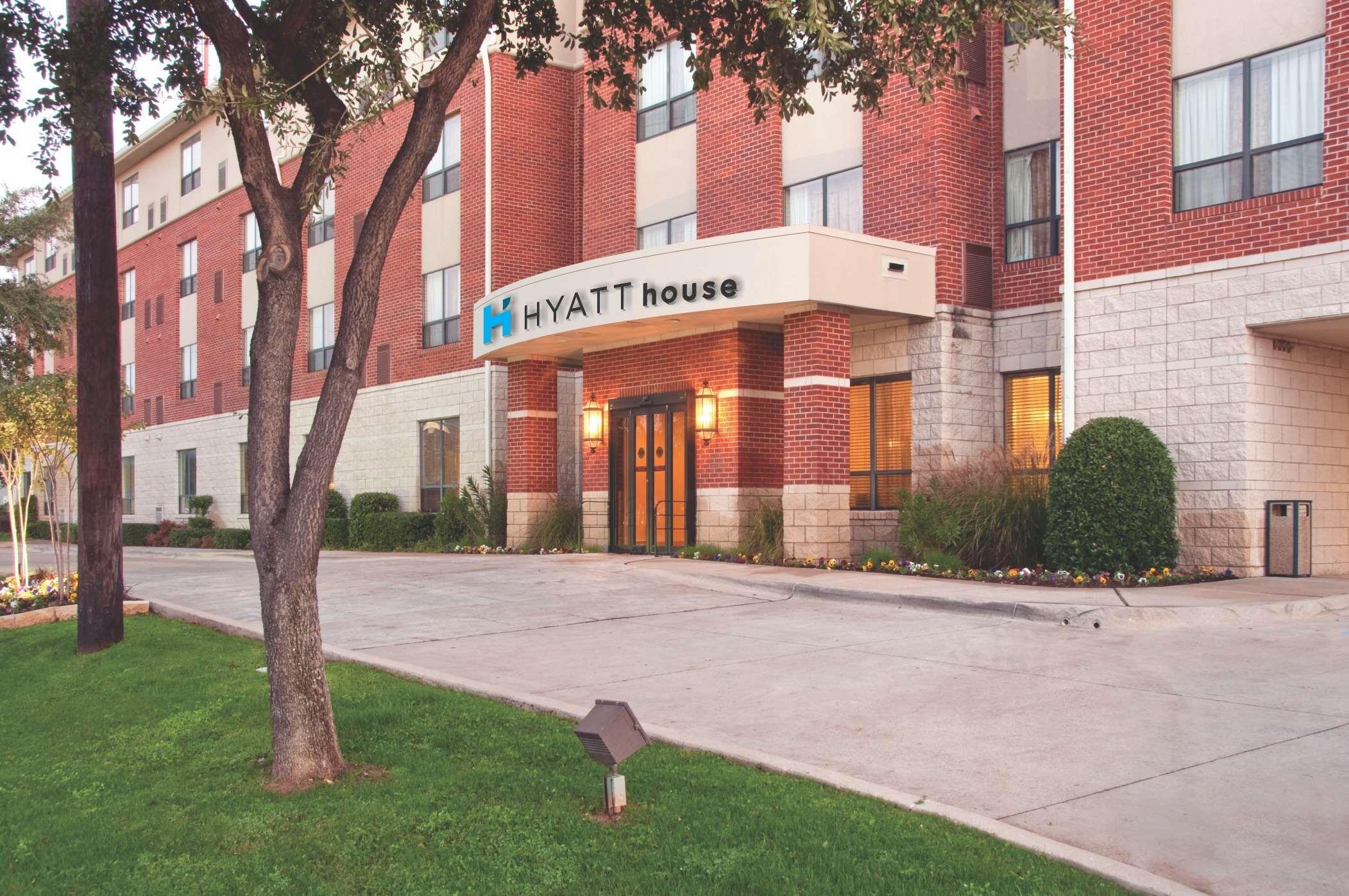Hyatt House Dallas Uptown Exterior photo